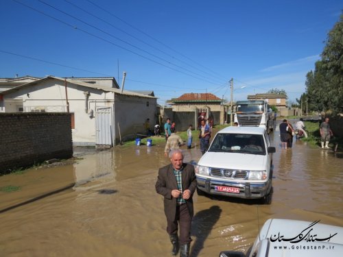 بازدید میدانی فرماندارآق قلا از آبگرفتگی روستای قربان آباد بخش مرکزی
