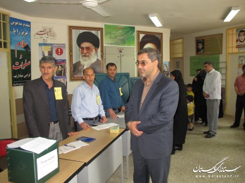 بازدید فرماندار مینودشت از شعب اخذ رای