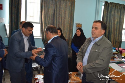 دیدار اعضای شورای شهر و شهردار علی آباد کتول با مدیران و معلمان مدارس