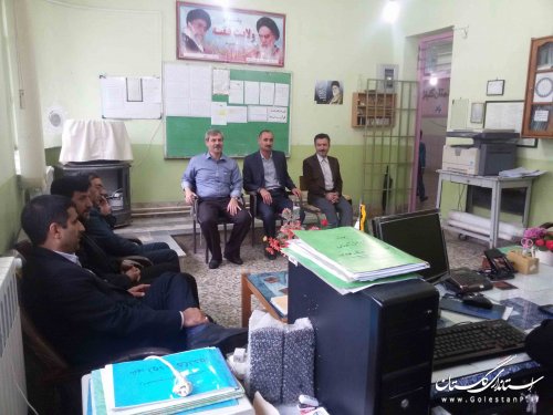 بازدید از مدارس و تجلیل از معلمان شهر نوده خاندوز