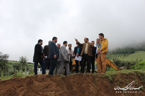 بازدید فرماندار از سد کوچک مخزنی روستای فاضل آباد شهرستان آزادشهر