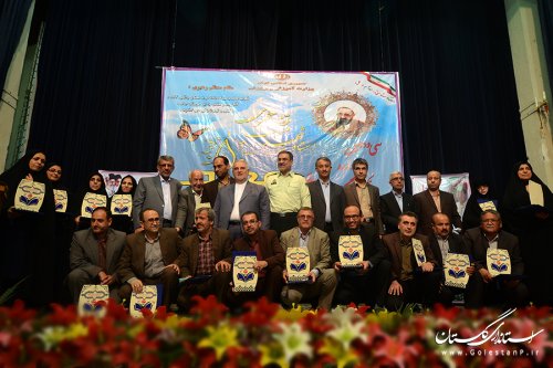 معلمان پایه گذاران تربیت، توسعه فکر و تعلیم در جامعه هستند