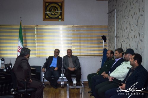 بازدید فرماندار کردکوی و اعضای شورای تامین از دوربین های ترافیکی سطح شهر