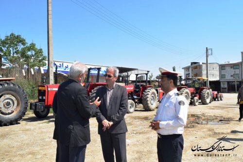 مراسم نمادین پلاک گذاری 81 دستگاه تراکتور در سطح شهرستان برگزار گردید