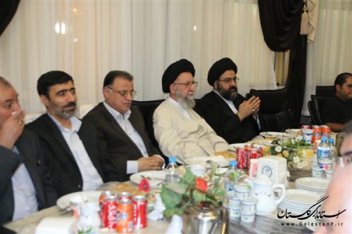 حضور آیت ا...نورمفیدی درضیافت افطارمعلولین و فرزندان تحت سرپرست بهزیستی استان
