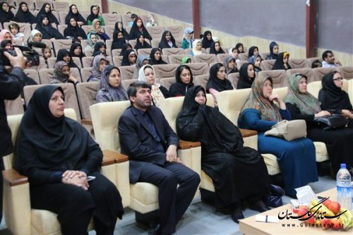 تقدیراز معلولین ،زنان سرپرست خانوار وکارکنان نمونه بهزیستی کلاله 