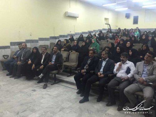 همایش نقش آموزش کارآفرینی در توانمندسازی بانوان در بندرگز برگزار شد