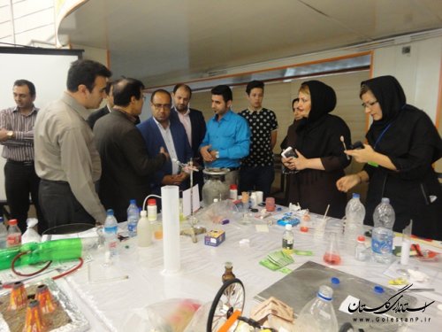 بازدید فرماندار علی آبادکتول از نمایشگاه دستاوردهای مرکز فنی و حرفه ای