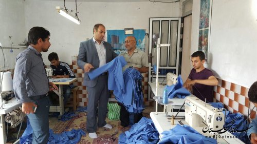 بازدید بخشدار کوهسارات شهرستان مینودشت از کارگاه های تولیدی روستای براین