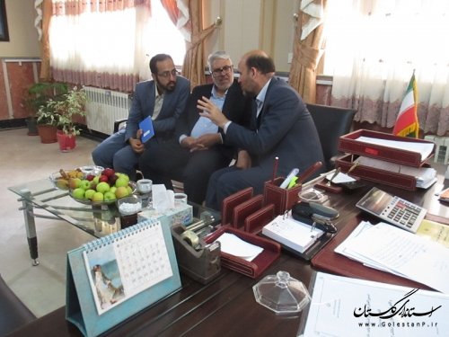 دیدار بازرسین وزرات کشور در امور ساماندهی و نظارت برسواحل کشور با فرماندار
