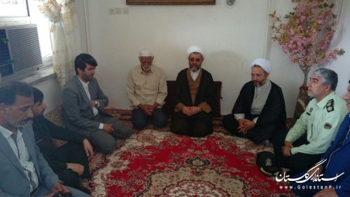 دیدار مسئولین شهرستان کلاله با خانواده معظم شهدا