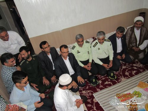 رئیس سازمان حج وزیارت با خانواده شهید منا یوسف آخوند طلابی دیدار کرد