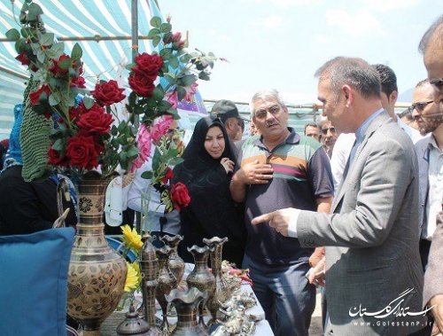 بازارچه محلی کارآفرینی در بخش لوه برپا شد