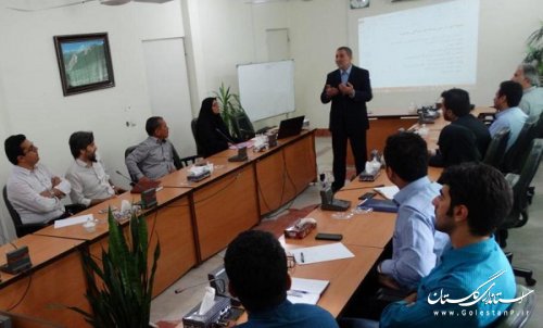 برگزاري دوره ارتقاء بهره وری از طریق روشهای گروهی در راه آهن شمال شرق 2