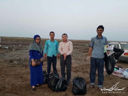 پاکسازی ساحل آرام و ماسه ای توماجلر شهرستان گمیشان