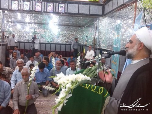 ورود کاروان خدام رضوی به همراه پرچم حرم امام رضا(ع) به شهر نوده خاندوز