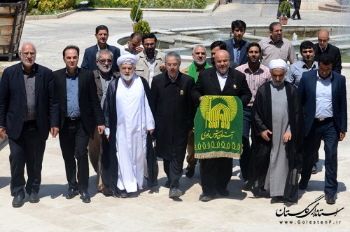 کاروان خدام و پرچم متبرک حرم رضوی وارد استانداری گلستان شد