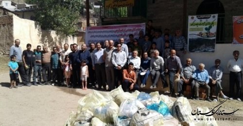 پاکسازی محیط زیست منطقه کوهستانی سیاه مرزکوه باحضورفرماندارعلی آباد کتول