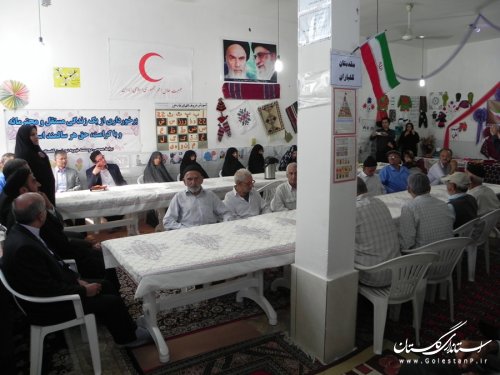 افتتاح نمایشگاه صنایع دستی سالمندان نور امید مینودشت