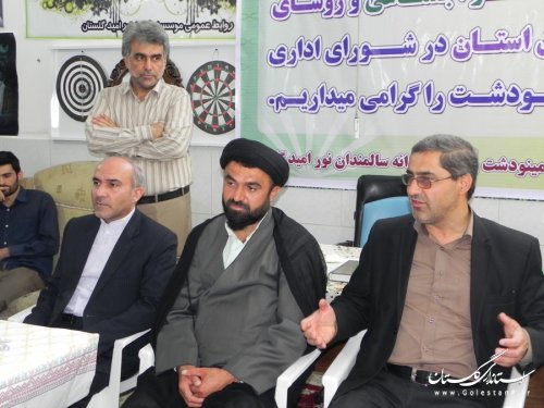 افتتاح نمایشگاه صنایع دستی سالمندان نور امید مینودشت