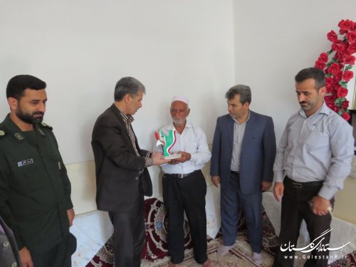 دیدار نماینده عالی دولت در شهرستان آق قلا با خانواده شهداء