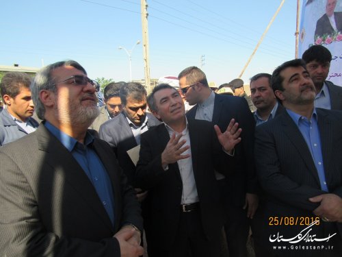مراسم کلنگ زنی ساخت المان شهدای گمنام گمیشان با حضور وزیر کشور برگزار شد