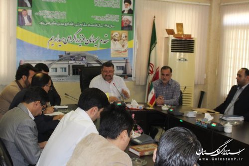برگزاری نشست فعالان اقتصادی و مسئولین واحدهای تولیدی با فرماندار آزادشهر