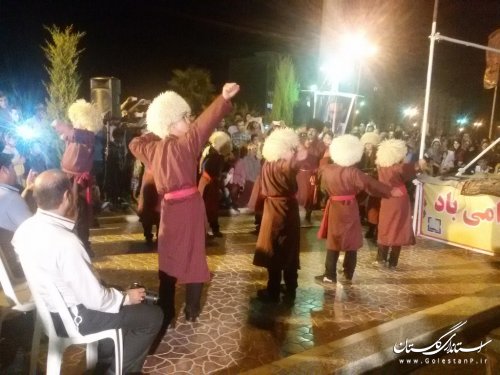 به مناسبت هفته دولت جنگ شادمانه در گنبد کاووس برگزار شد 