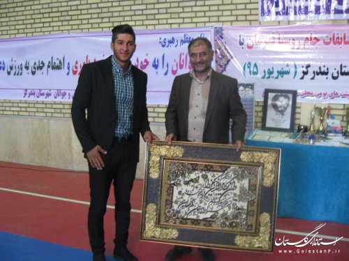 اولین دوره مسابقات جام روستا قهرمان در روستای گزشرقی برگزار شد