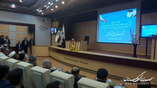 هیچ محدودیتی برای فعالیت و صدور مجوز انجمن ها و احزاب وجود ندارد