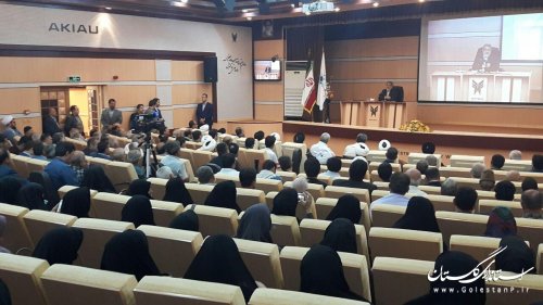 هیچ محدودیتی برای فعالیت و صدور مجوز انجمن ها و احزاب وجود ندارد