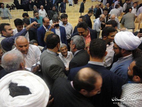 در یک مدار و مسیر امید و حرکت است و باید امید و حرکت را تقویت کنیم