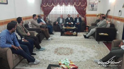 ﻿ دیدار نمایندگان بعثه مقام معظم رهبری با خانواده شهید منا در بندرگز