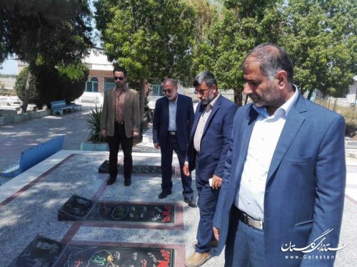 ﻿ دیدار نمایندگان بعثه مقام معظم رهبری با خانواده شهید منا در بندرگز