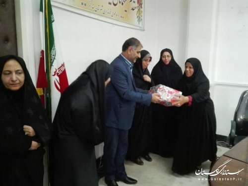 از استعدادها و اندیشه های بانوان و جوانان برای پیشرفت بیشتر جامعه استفاده شود
