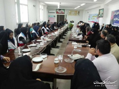 از استعدادها و اندیشه های بانوان و جوانان برای پیشرفت بیشتر جامعه استفاده شود