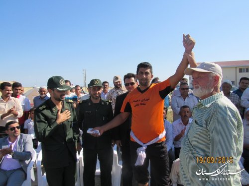 مسابقه کشتی سنتی گورش در شهرستان گمیشان برگزار شد
