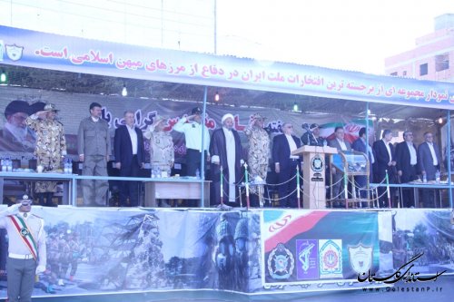 آغازهفته دفاع مقدس با رژه نیروهای مسلح در گرگان برگزار شد