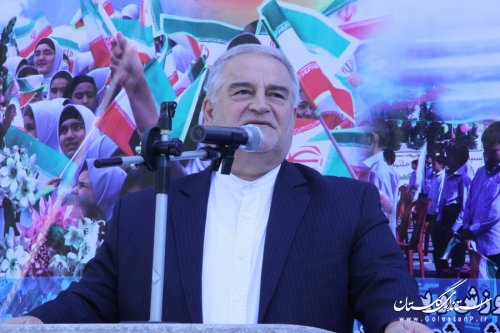 زنگ متمرکز بازگشایی مدارس در دبیرستان شاهد پسران گرگان نواخته شد