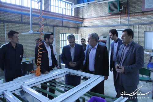 مراکز فنی و حرفه ای بهترین مکان برای آموزش جوانان جهت فراگیری مهارت می باشند