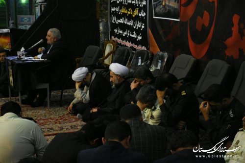 زنان مسلمان باید از حضرت زینب(س) الگوگیری کنند تا وارد چالش های دنیوی نشوند