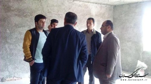 بازديد  فرمانداراز مراحل ساخت خانه هاي عالم درعلی آباد کتول