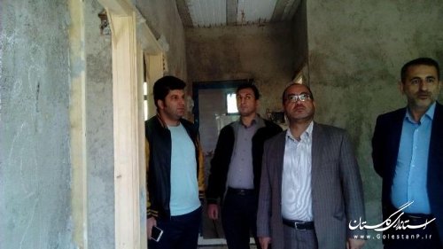 بازديد  فرمانداراز مراحل ساخت خانه هاي عالم درعلی آباد کتول