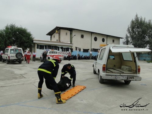 مانور پدافند غیر عامل در دبیرستان نمونه دولتی بشارت بندرگز برگزار شد