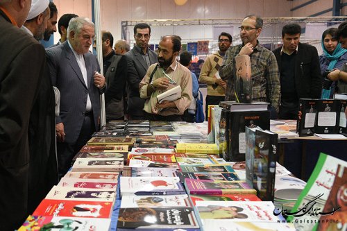 بازدید استاندار گلستان از دهمین نمایشگاه کتاب استان