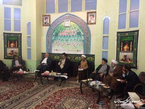 روحانیت و نخبگان، اصول گفتمان سازی اقتصاد مقاومتی هستند