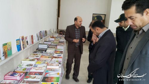 بازدید فرماندار ترکمن از نمایشگاه  کتاب اداره فرهنگ و ارشاد اسلامی شهرستان