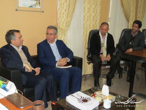 دیدار برخی از فعالین سیاسی و اجتماعی شهرستان آق قلا با نماینده عالی دولت