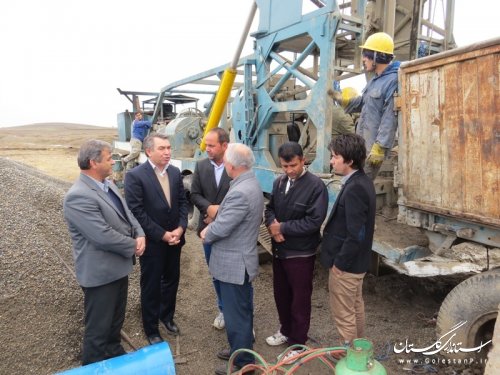 بازدید فرماندار شهرستان آق قلا از آغاز عملیات لوله گذاری و حفر چاه آب شرب روستای گری دوجی بخش مرکزی