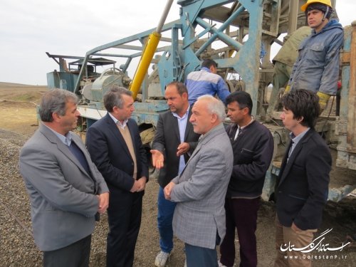 بازدید فرماندار شهرستان آق قلا از آغاز عملیات لوله گذاری و حفر چاه آب شرب روستای گری دوجی بخش مرکزی